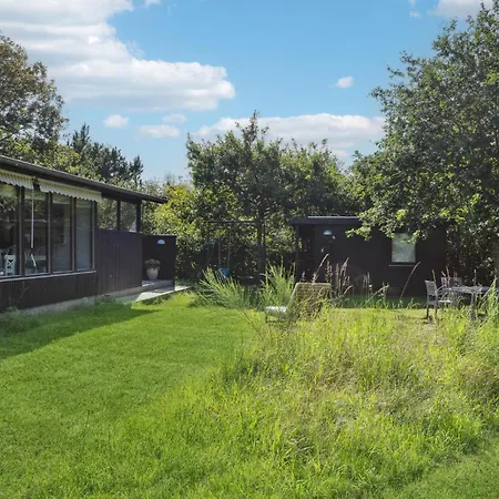 2 Bedroom Beautiful In *